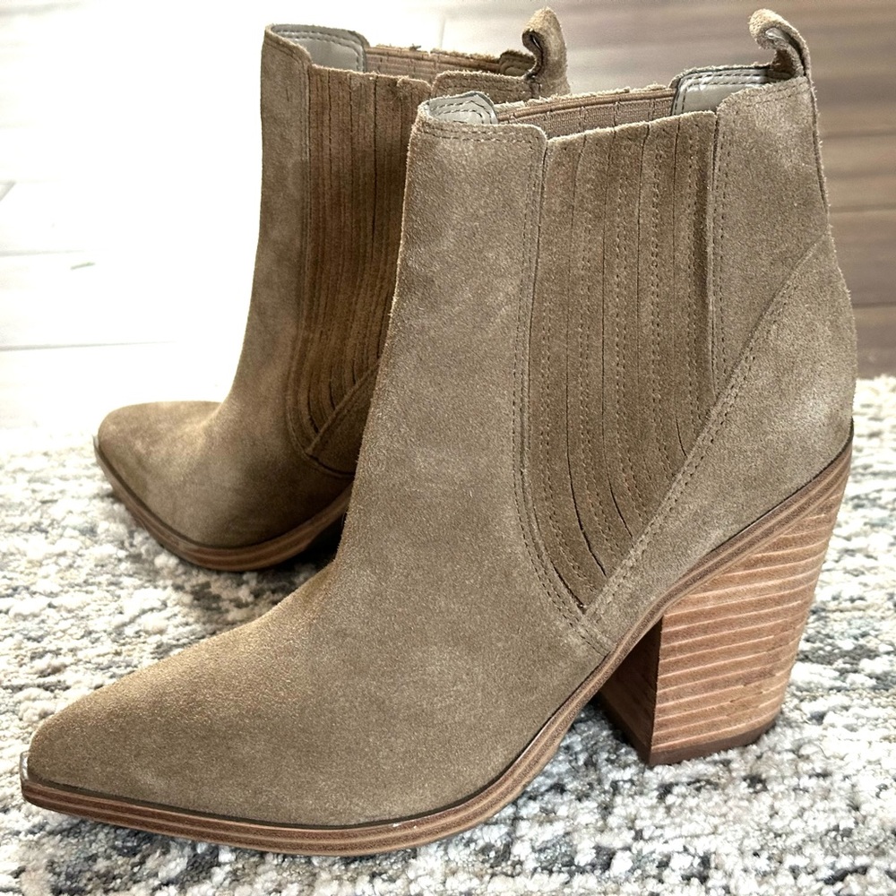 Marc Fisher Tan Suede Booties Size 7